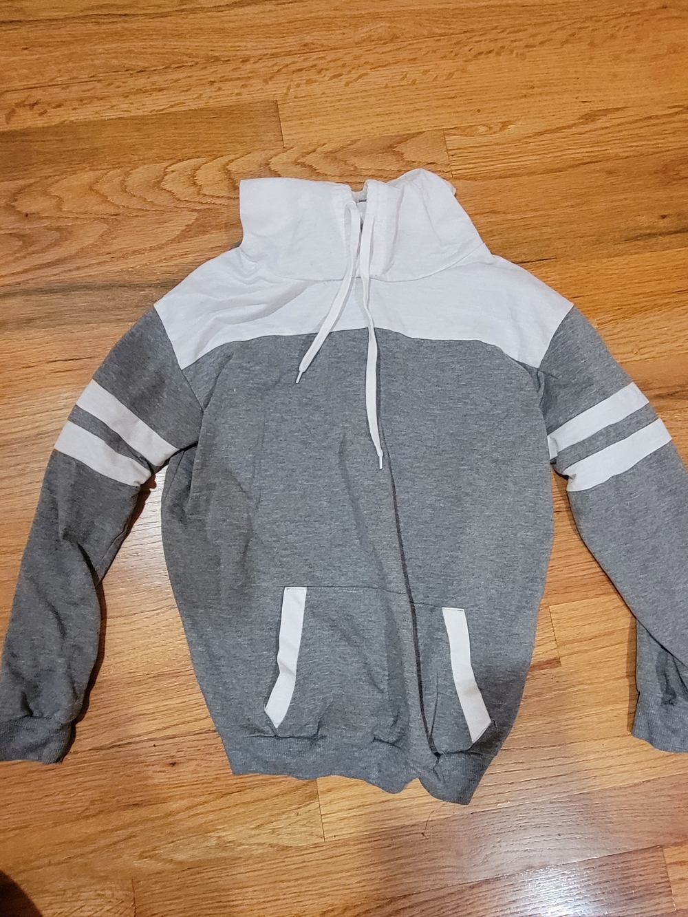 Men's Gray and White Pullover Hoodie Sweater